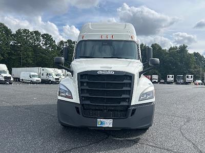 Used 2022 Freightliner Cascadia Detroit DD15AT Semi Truck with Sleeper Cab for sale #394238 - photo 2