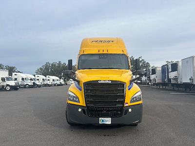 Used 2022 Freightliner Cascadia Detroit DD15AT Semi Truck with Sleeper Cab for sale #394243 - photo 2