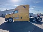 Used 2022 Freightliner Cascadia Detroit DD15AT Semi Truck with Sleeper Cab for sale #394244 - photo 4