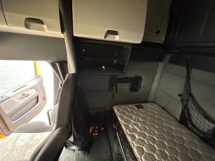 Used 2022 Freightliner Cascadia - photo 21