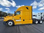 Used 2022 Freightliner Cascadia Detroit DD15AT Semi Truck with Sleeper Cab for sale #394263 - photo 4
