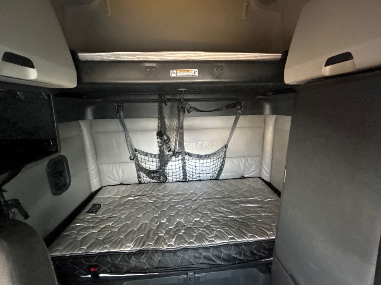Used 2022 Freightliner Cascadia - photo 18