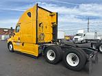 Used 2022 Freightliner Cascadia Detroit DD15AT Semi Truck with Sleeper Cab for sale #394272 - photo 5