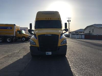 Used 2022 Freightliner Cascadia Detroit DD15AT Semi Truck with Sleeper Cab for sale #394285 - photo 2