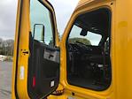 Used 2022 Freightliner Cascadia Detroit DD15AT Semi Truck with Sleeper Cab for sale #394302 - photo 9