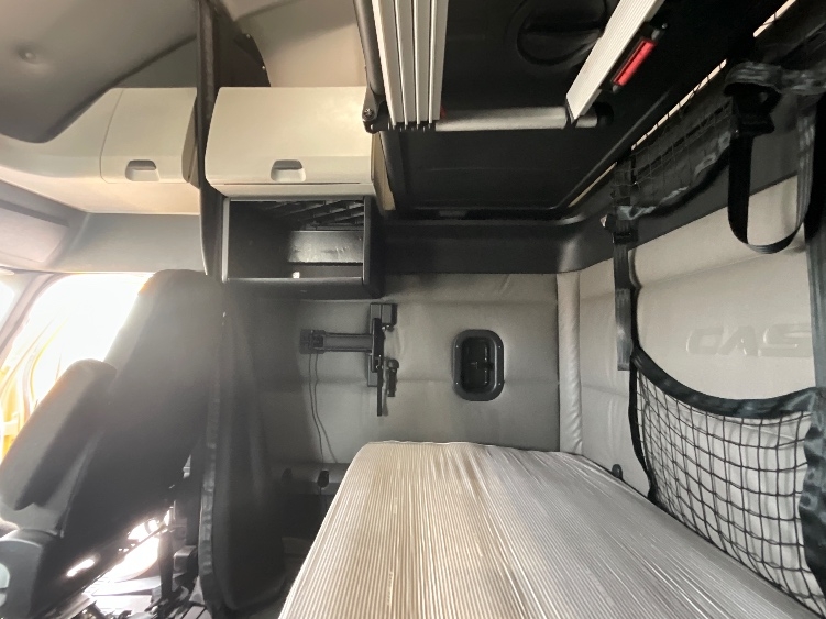 Used 2022 Freightliner Cascadia - photo 21