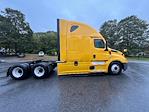 Used 2022 Freightliner Cascadia Detroit DD15AT Semi Truck with Sleeper Cab for sale #394316 - photo 8