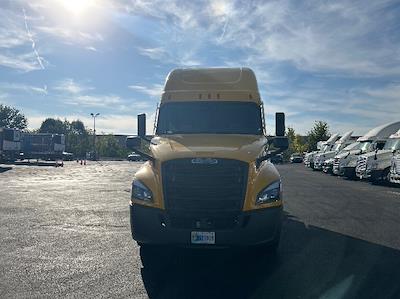 Used 2022 Freightliner Cascadia Detroit DD15AT Semi Truck with Sleeper Cab for sale #394317 - photo 2
