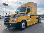 Used 2022 Freightliner Cascadia Detroit DD15AT Semi Truck with Sleeper Cab for sale #394323 - photo 3