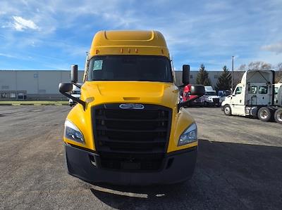 Used 2022 Freightliner Cascadia Detroit DD15AT Semi Truck with Sleeper Cab for sale #394328 - photo 2