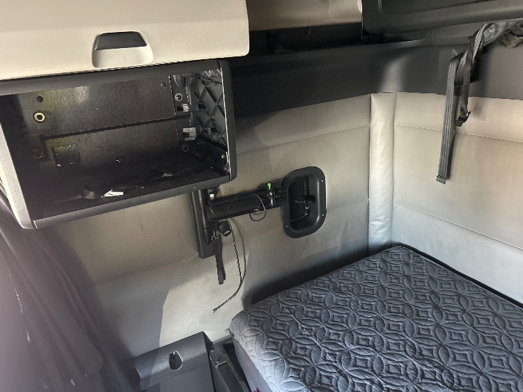 Used 2022 Freightliner Cascadia - photo 20