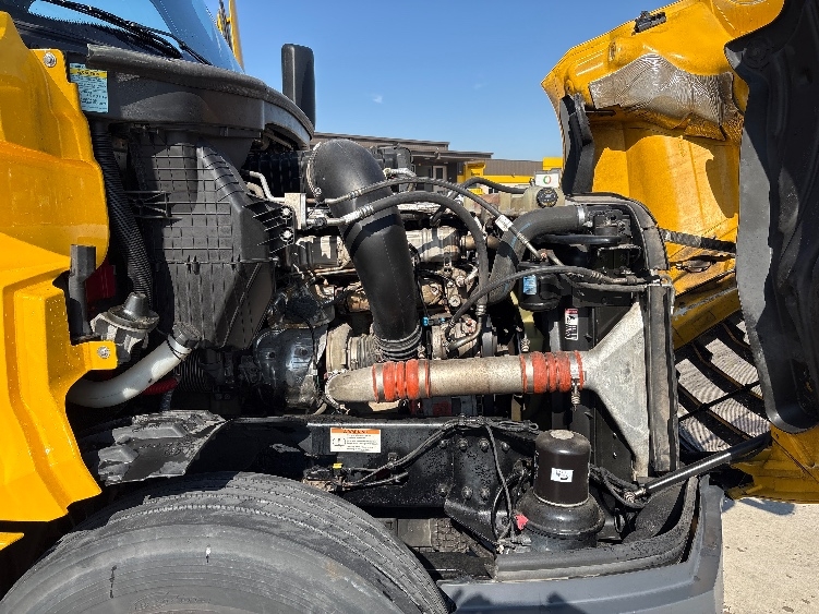 Used 2022 Freightliner Cascadia - photo 21