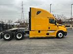 Used 2022 Freightliner Cascadia Detroit DD15AT Semi Truck with Sleeper Cab for sale #394338 - photo 4