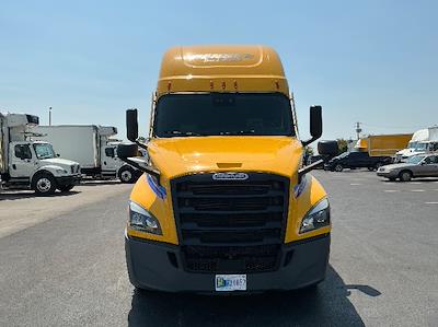 Used 2022 Freightliner Cascadia Detroit DD15AT Semi Truck with Sleeper Cab for sale #394343 - photo 2