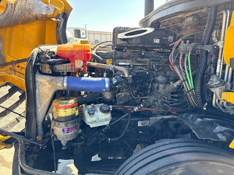 Used 2022 Freightliner Cascadia - photo 23