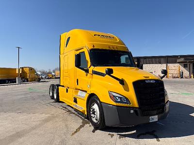 Used 2022 Freightliner Cascadia - photo 1