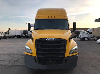 Used 2022 Freightliner Cascadia Detroit DD15AT Semi Truck with Sleeper Cab for sale #394357 - photo 2