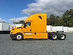 Used 2022 Freightliner Cascadia Detroit DD15AT Semi Truck with Sleeper Cab for sale #394363 - photo 4
