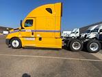 Used 2022 Freightliner Cascadia Detroit DD15AT Semi Truck with Sleeper Cab for sale #394375 - photo 4