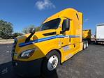 Used 2022 Freightliner Cascadia Detroit DD15AT Semi Truck with Sleeper Cab for sale #394415 - photo 3