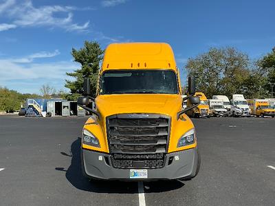 Used 2022 Freightliner Cascadia Detroit DD15AT Semi Truck with Sleeper Cab for sale #394416 - photo 2