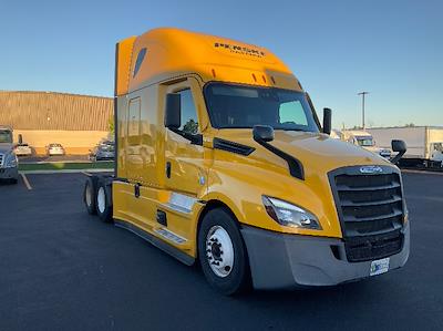 Used 2022 Freightliner Cascadia Detroit DD15AT Semi Truck with Sleeper Cab for sale #394424 - photo 1