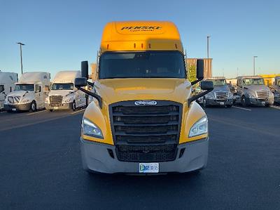 Used 2022 Freightliner Cascadia Detroit DD15AT Semi Truck with Sleeper Cab for sale #394424 - photo 2