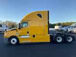 Used 2022 Freightliner Cascadia Detroit DD15AT Semi Truck with Sleeper Cab for sale #394424 - photo 4