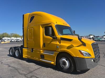 Used 2022 Freightliner Cascadia Detroit DD15AT Semi Truck with Sleeper Cab for sale #394426 - photo 1