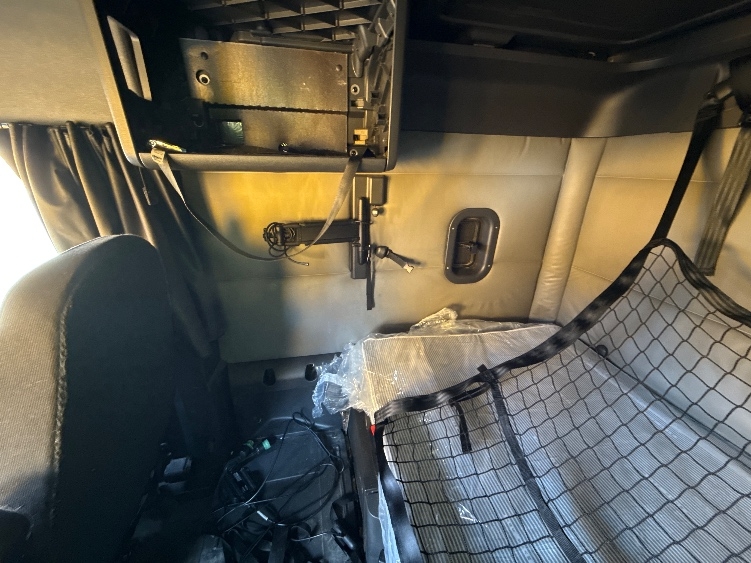 Used 2022 Freightliner Cascadia - photo 21