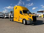 Used 2022 Freightliner Cascadia Detroit DD15AT Semi Truck with Sleeper Cab for sale #394444 - photo 1