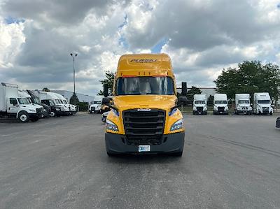 Used 2022 Freightliner Cascadia Detroit DD15AT Semi Truck with Sleeper Cab for sale #394449 - photo 2