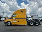 Used 2022 Freightliner Cascadia Detroit DD15AT Semi Truck with Sleeper Cab for sale #394449 - photo 4
