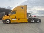Used 2022 Freightliner Cascadia Detroit DD15AT Semi Truck with Sleeper Cab for sale #394451 - photo 4