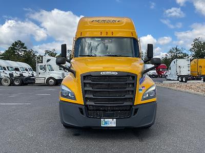 Used 2022 Freightliner Cascadia Detroit DD15AT Semi Truck with Sleeper Cab for sale #394461 - photo 2