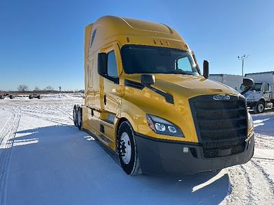 Used 2022 Freightliner Cascadia Detroit DD15AT Semi Truck with Sleeper Cab for sale #394476 - photo 1