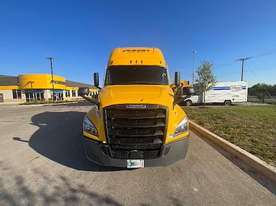 Used 2022 Freightliner Cascadia Detroit DD15AT Semi Truck with Sleeper Cab for sale #394498 - photo 2