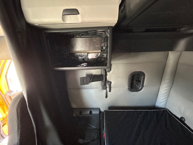 Used 2022 Freightliner Cascadia - photo 21