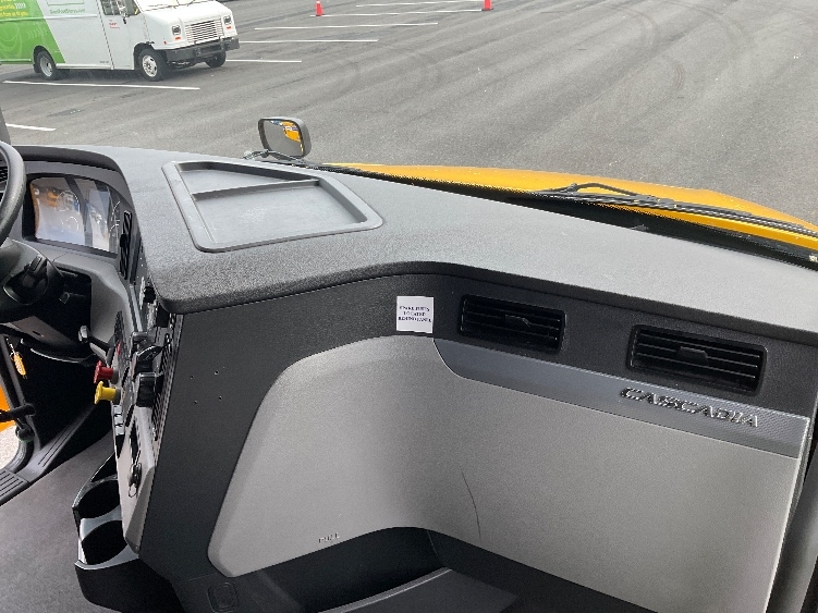 Used 2022 Freightliner Cascadia - photo 16