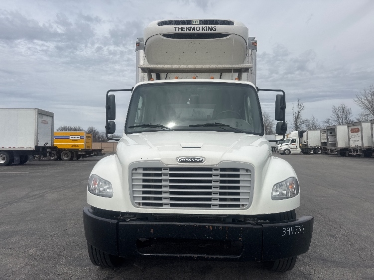 Used 2021 Freightliner M2 106 - photo 2