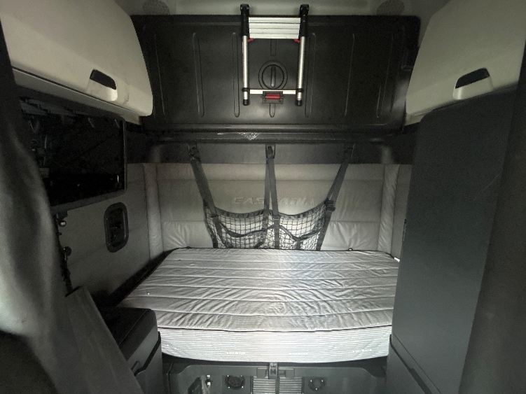 Used 2021 Freightliner Cascadia - photo 17