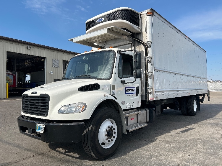 Used 2022 Freightliner M2 106 - photo 5