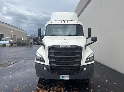 Used 2022 Freightliner Cascadia Detroit DD13 Semi Truck for sale #397880 - photo 2