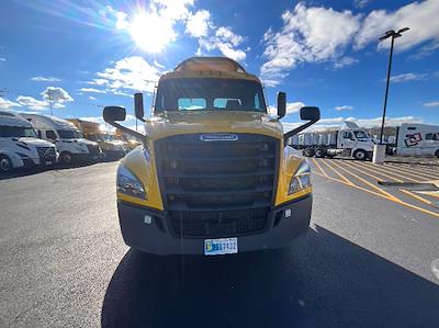 Used 2022 Freightliner Cascadia Detroit DD13 Semi Truck for sale #398671 - photo 2