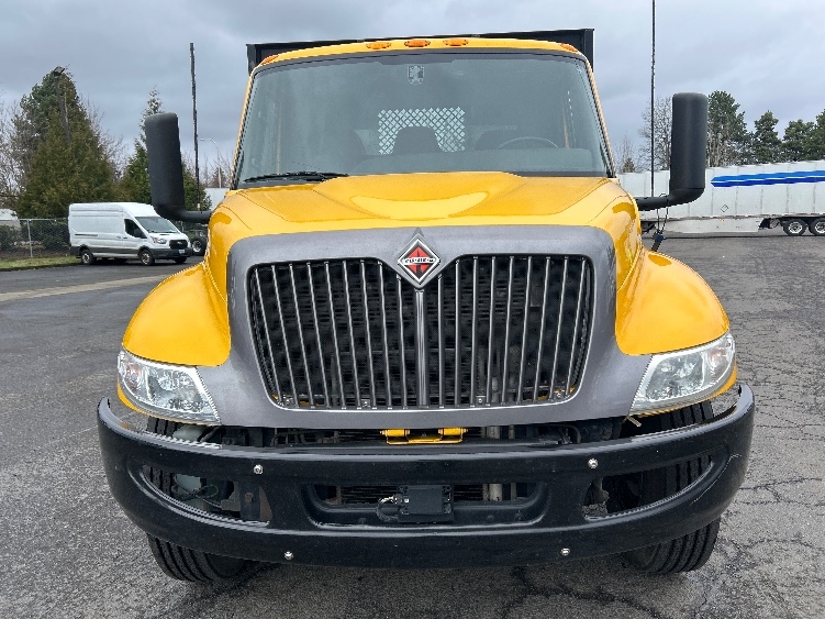 Used 2022 International MV - photo 2