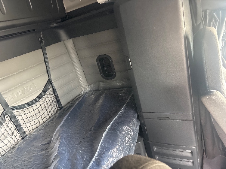 Used 2021 Freightliner Cascadia - photo 21