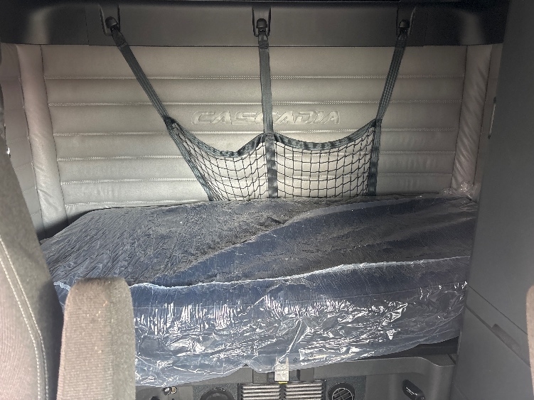 Used 2021 Freightliner Cascadia - photo 18