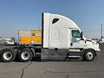 Used 2022 Freightliner Cascadia Detroit DD15AT Semi Truck with Sleeper Cab for sale #399492 - photo 8
