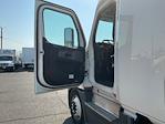 Used 2022 Freightliner Cascadia Detroit DD15AT Semi Truck with Sleeper Cab for sale #399492 - photo 9