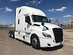 Used 2021 Freightliner Cascadia Detroit DD15AT Semi Truck with Sleeper Cab for sale #399749 - photo 1